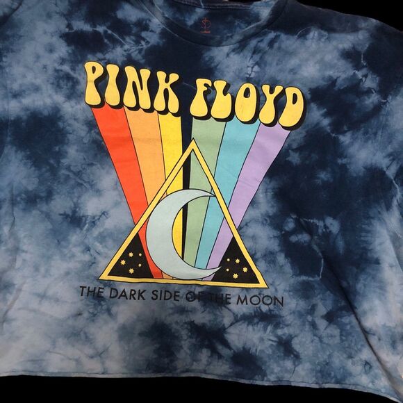 Pink Floyd The Dark Side of the Moon Cropped T-Shirt, Rainbow Triangle Graphic - Picture 7 of 10